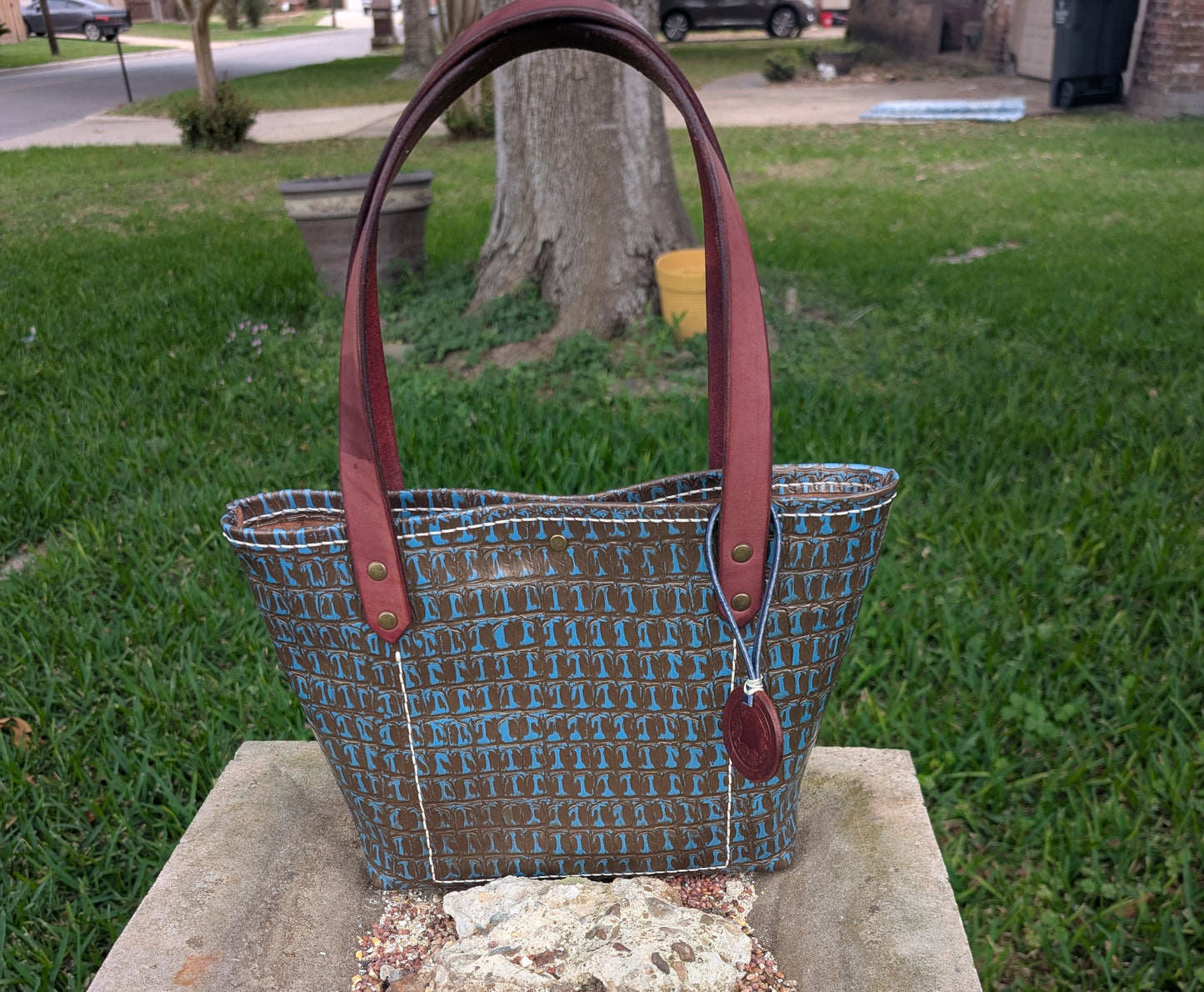 Blue tote